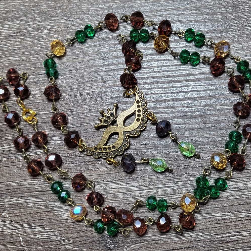 Bal Masque Vintage-Inspired Glass Mardi Gras Beads
